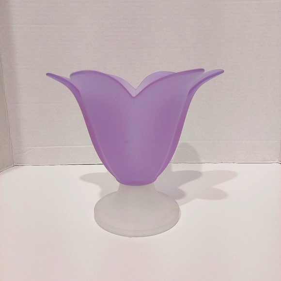Partylite Purple Glass Tulip tea-light holder